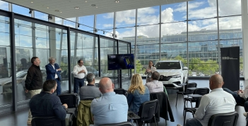 ENTREGA DE FLOTA DE VEHICULOS A LA EMPRESA SAINT GOBAIN